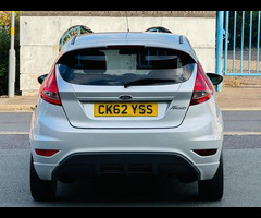 Ford Fiesta 1.6 TDCi Zetec S Euro 5 3dr - 12