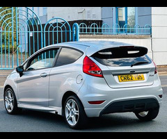 Ford Fiesta 1.6 TDCi Zetec S Euro 5 3dr - 14