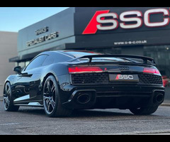 Audi R8 5.2 FSI V10 Performance Carbon Black S Tronic quattro Euro 6 (s/s) 2dr - 11