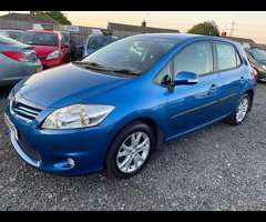 Toyota Auris 1.33 Dual VVT-i Colour Collection Euro 5 (s/s) 5dr