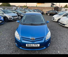 Toyota Auris 1.33 Dual VVT-i Colour Collection Euro 5 (s/s) 5dr - 2