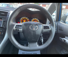 Toyota Auris 1.33 Dual VVT-i Colour Collection Euro 5 (s/s) 5dr - 37