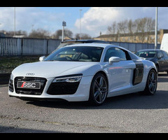 Audi R8 4.2 FSI V8 S Tronic quattro Euro 5 2dr - 7