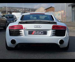 Audi R8 4.2 FSI V8 S Tronic quattro Euro 5 2dr - 8