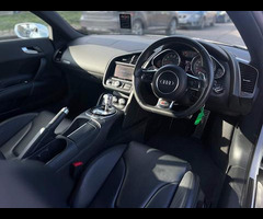 Audi R8 4.2 FSI V8 S Tronic quattro Euro 5 2dr - 11