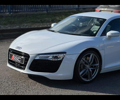 Audi R8 4.2 FSI V8 S Tronic quattro Euro 5 2dr - 16