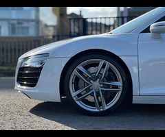 Audi R8 4.2 FSI V8 S Tronic quattro Euro 5 2dr - 18