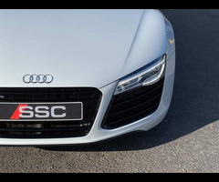 Audi R8 4.2 FSI V8 S Tronic quattro Euro 5 2dr - 21