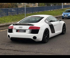 Audi R8 4.2 FSI V8 S Tronic quattro Euro 5 2dr - 9