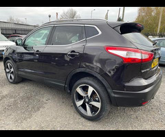 Nissan Qashqai 1.6 dCi N-Connecta Euro 6 (s/s) 5dr - 8