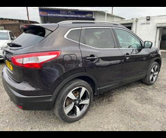 Nissan Qashqai 1.6 dCi N-Connecta Euro 6 (s/s) 5dr - 12