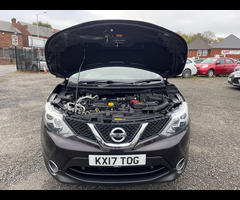 Nissan Qashqai 1.6 dCi N-Connecta Euro 6 (s/s) 5dr - 55