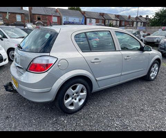 Vauxhall Astra 1.8i 16v Club 5dr - 8