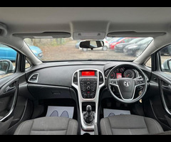 Vauxhall Astra 1.4i SRi Euro 6 5dr - 13