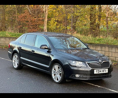 SKODA Superb 2.0 TDI Elegance Euro 5 (s/s) 5dr