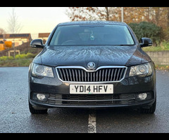 SKODA Superb 2.0 TDI Elegance Euro 5 (s/s) 5dr - 7