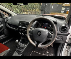 Renault Clio 1.5 dCi ECO Expression + Euro 5 (s/s) 5dr - 9