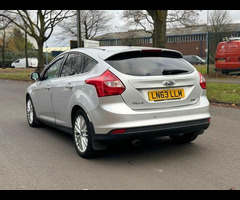 Ford Focus 1.0T EcoBoost Zetec Euro 5 (s/s) 5dr - 32