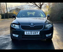 SKODA Octavia 1.6 TDI SE DSG Euro 5 (s/s) 5dr - 2