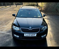 SKODA Octavia 1.6 TDI SE DSG Euro 5 (s/s) 5dr - 6