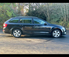 SKODA Octavia 1.6 TDI SE DSG Euro 5 (s/s) 5dr - 7