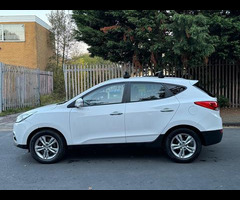 Hyundai ix35 1.7 CRDi Premium Euro 5 (s/s) 5dr - 17