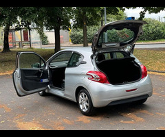 Peugeot 208 1.2 VTi Active Euro 5 3dr - 4