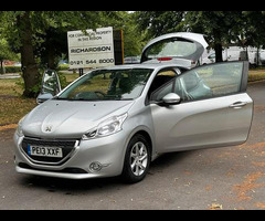 Peugeot 208 1.2 VTi Active Euro 5 3dr - 11