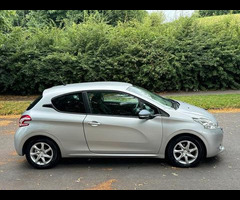 Peugeot 208 1.2 VTi Active Euro 5 3dr - 20