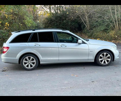 Mercedes-Benz C Class 2.1 C220 CDI BlueEfficiency Executive SE Auto Euro 5 5dr - 4