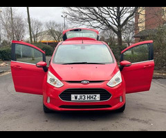 Ford B-max 1.0T EcoBoost Titanium Euro 5 (s/s) 5dr - 2