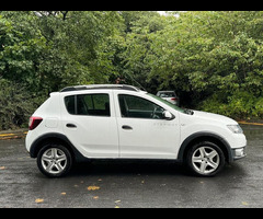 Dacia Sandero Stepway 1.5 dCi Ambiance Euro 5 5dr - 22