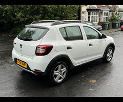 Dacia Sandero Stepway 1.5 dCi Ambiance Euro 5 5dr - 25