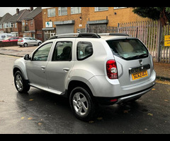 Dacia Duster 1.5 dCi Laureate Euro 5 5dr - 4