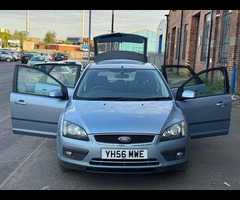 Ford Focus 1.6 Zetec Climate 5dr - 6