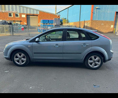 Ford Focus 1.6 Zetec Climate 5dr - 16