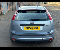 Ford Focus 1.6 Zetec Climate 5dr - 19