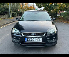 Ford Focus 2.0 Titanium 5dr - 2