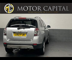 Chevrolet Captiva 2.2 VCDi LTZ Auto 4WD Euro 5 5dr (7 Seats) - 3