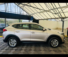 Hyundai Tucson 1.7 Tucson SE Blue Drive 2WD CRDi 5dr - 3