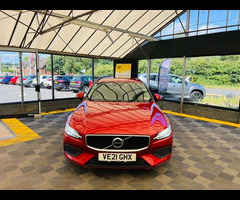 Volvo V60 2.0 V60 Momentum B4 MHEV Auto 5dr - 2