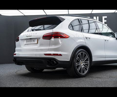 Porsche Cayenne 3.0 V6 E-Hybrid S TiptronicS 4WD Euro 6 (s/s) 5dr - 18