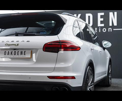 Porsche Cayenne 3.0 V6 E-Hybrid S TiptronicS 4WD Euro 6 (s/s) 5dr - 24