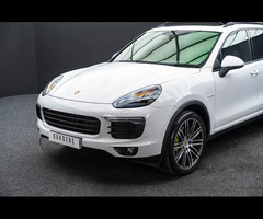 Porsche Cayenne 3.0 V6 E-Hybrid S TiptronicS 4WD Euro 6 (s/s) 5dr - 26
