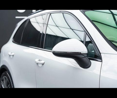 Porsche Cayenne 3.0 V6 E-Hybrid S TiptronicS 4WD Euro 6 (s/s) 5dr - 36
