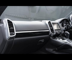 Porsche Cayenne 3.0 V6 E-Hybrid S TiptronicS 4WD Euro 6 (s/s) 5dr - 60