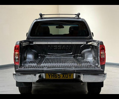 Nissan Navara 2.5 dCi Tekna 4WD Euro 5 4dr - 10