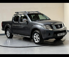 Nissan Navara 2.5 dCi Tekna 4WD Euro 5 4dr - 13