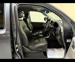 Nissan Navara 2.5 dCi Tekna 4WD Euro 5 4dr - 15
