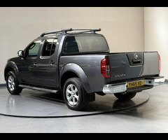 Nissan Navara 2.5 dCi Tekna 4WD Euro 5 4dr - 30